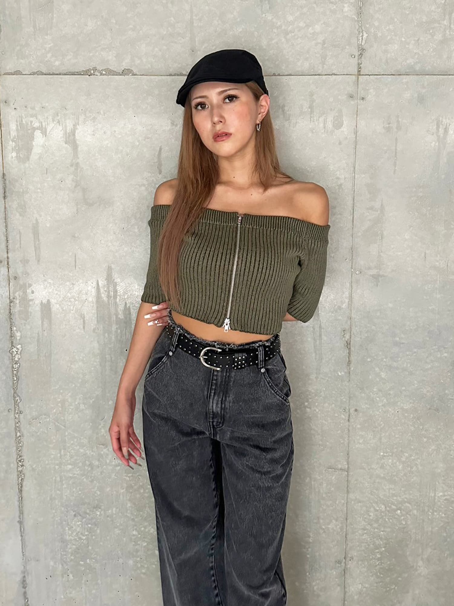 ZIPニットオフショルトップ–